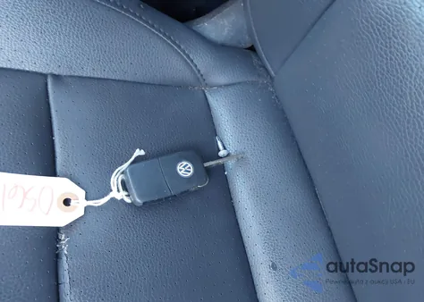 2009 Volkswagen Jetta Se/Sel z USA, uszkodzony, nr VIN 3VWRZ71K69M056151